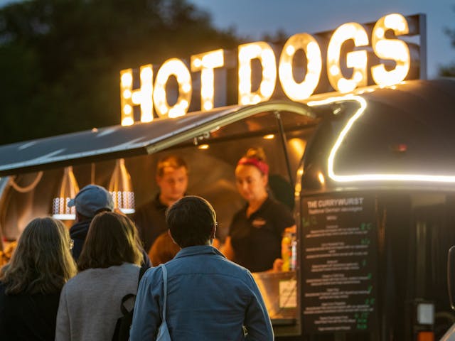 CF6 I4126 Brighton Comedy Garden Lloyd Winters 090723 1