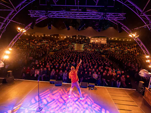 James Acaster LGH22 R6 LW4553 Lloyd Winters Laughterama 250922 1