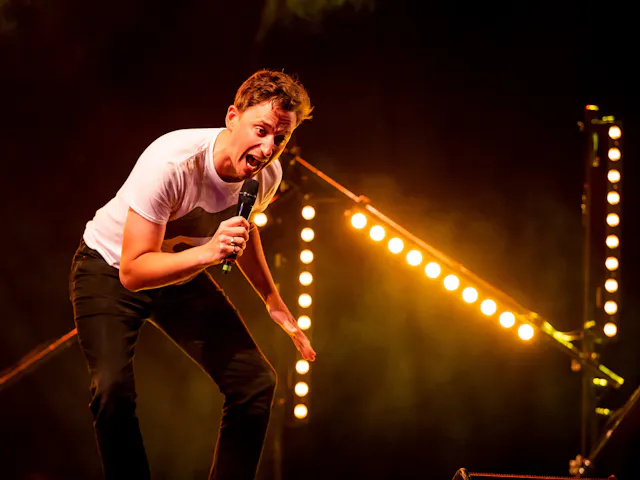 John Robins CF6 I3825 Lloyd Winters Laughterama 250922