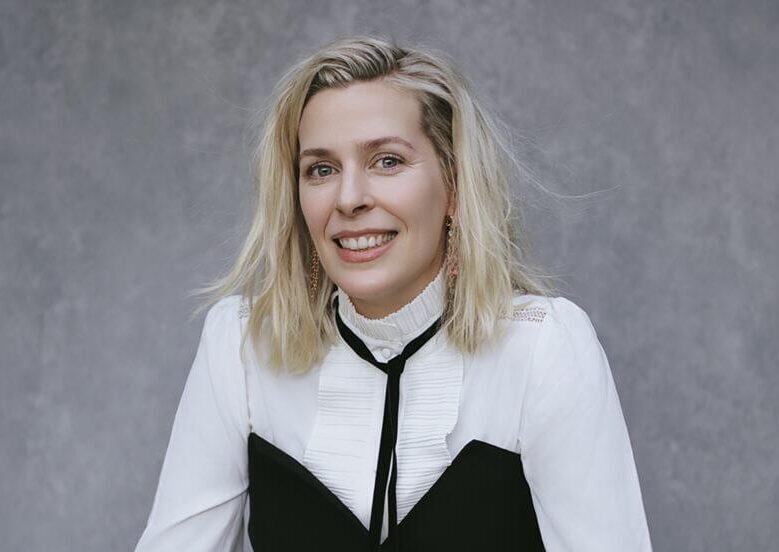 Sara Pascoe